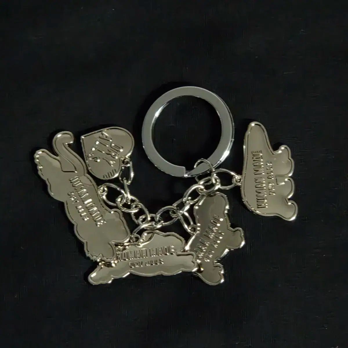 HUMAN MADE(ヒューマンメイド) アニマル キーホルダー - メルカリ