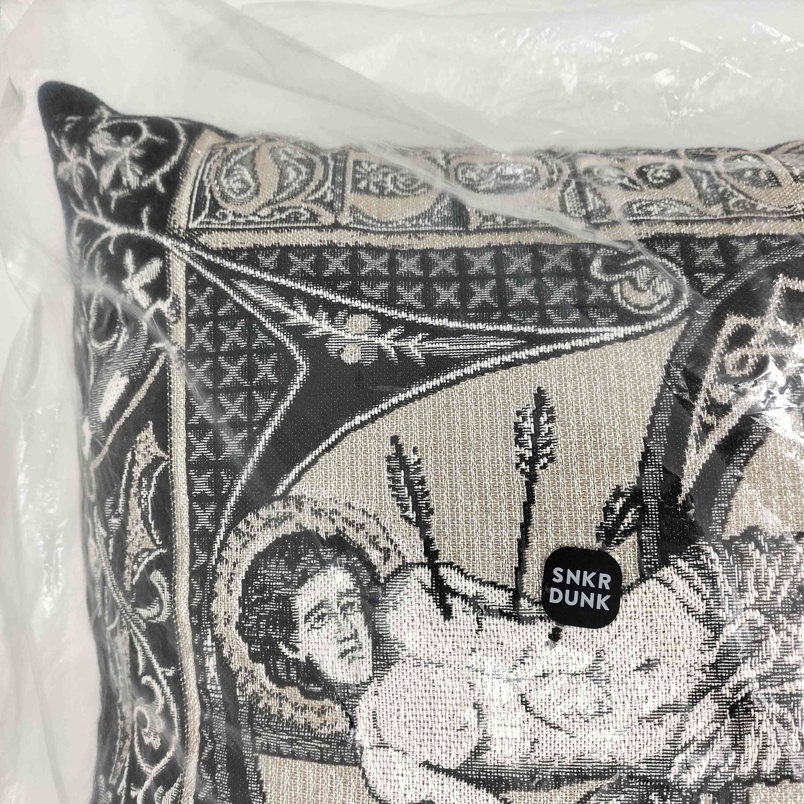 シュプリーム Supreme 24SS ×Jules Pansu Saint Sebastian クッション