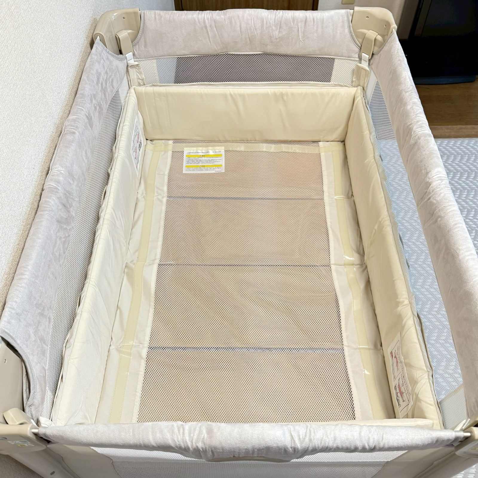 Aprica ココネルエアー プラス AB ベビーベッド ホワイトベージュ