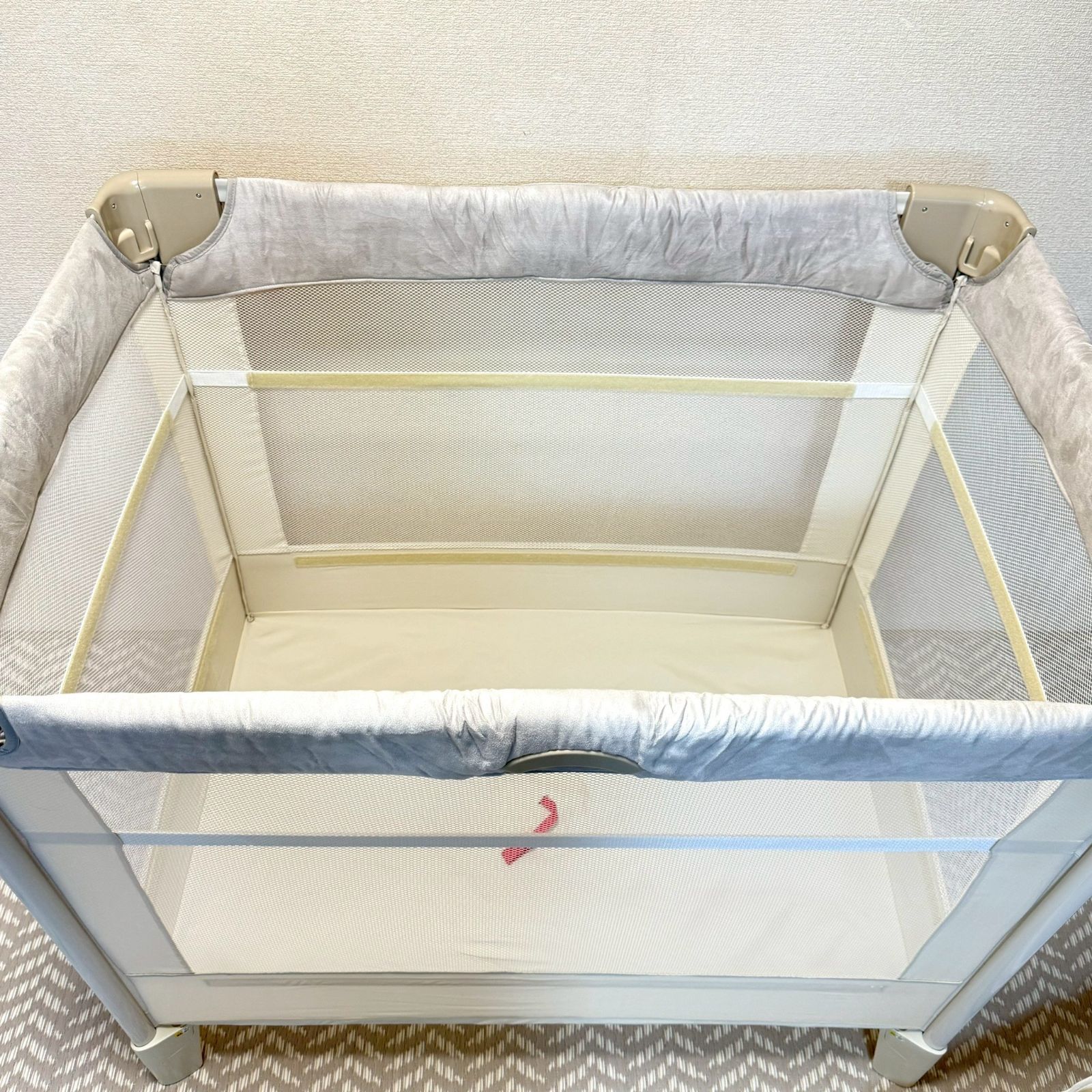 Aprica ココネルエアー プラス AB ベビーベッド ホワイトベージュ