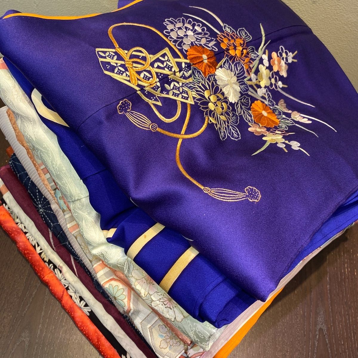 訪問着　付け下げ　15枚まとめ売り　リメイク用　素材用 まとめ売り】正絹訪問着15枚 リメイク素材 ハンドメイド向け - メルカリ