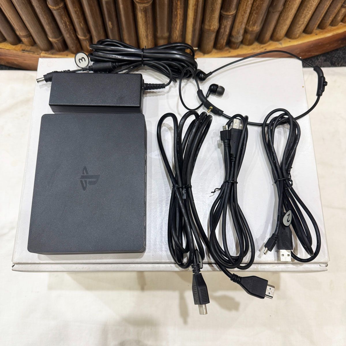 中古○PSVR CUH-ZVR2○SONY PlayStation VR プレイステーションVR PS4