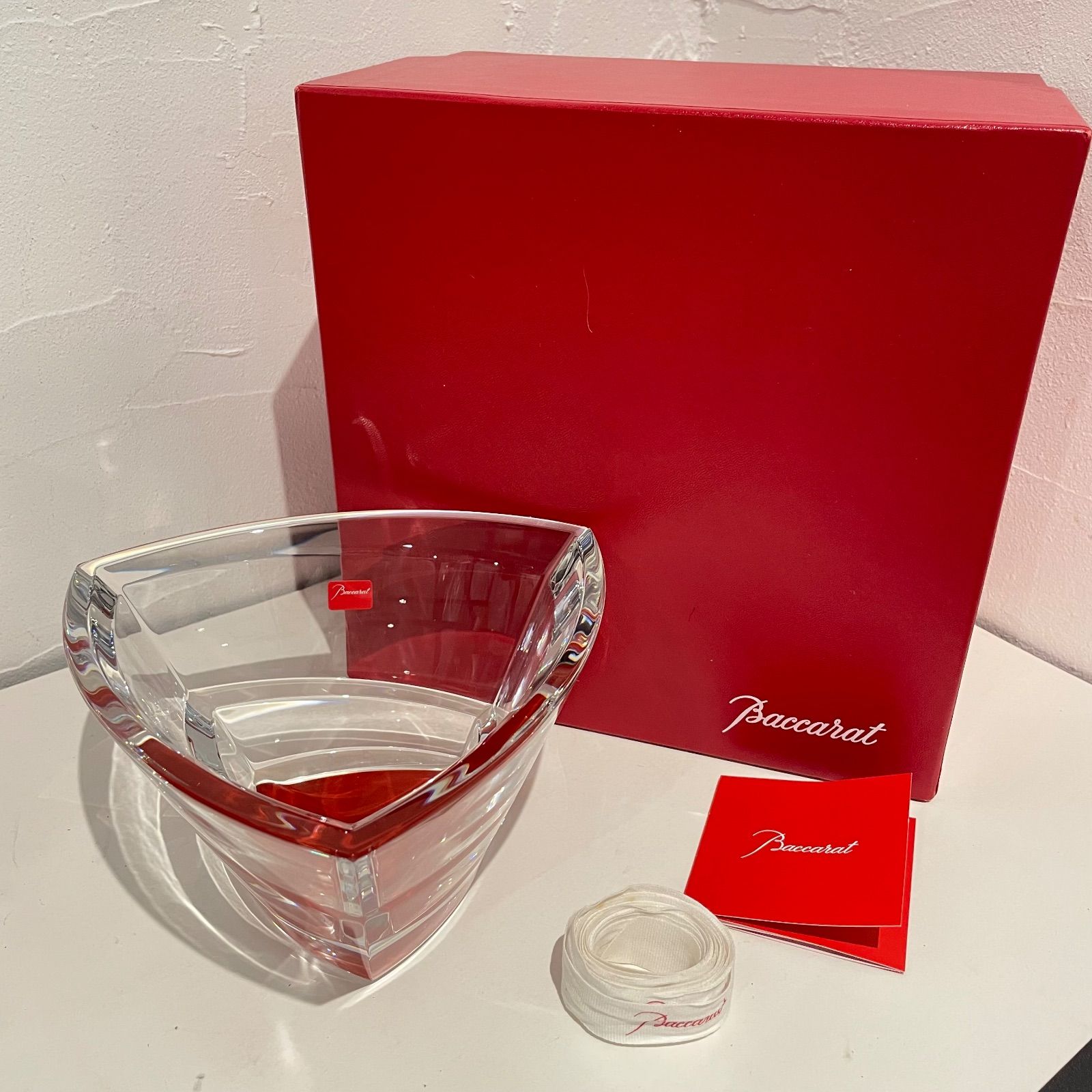 バカラ　カレイドスコープ　サラダボウル　レッド　未使用美品　箱付き バカラ カレイドスコープ サラダボウル レッド 未使用美品 箱付き