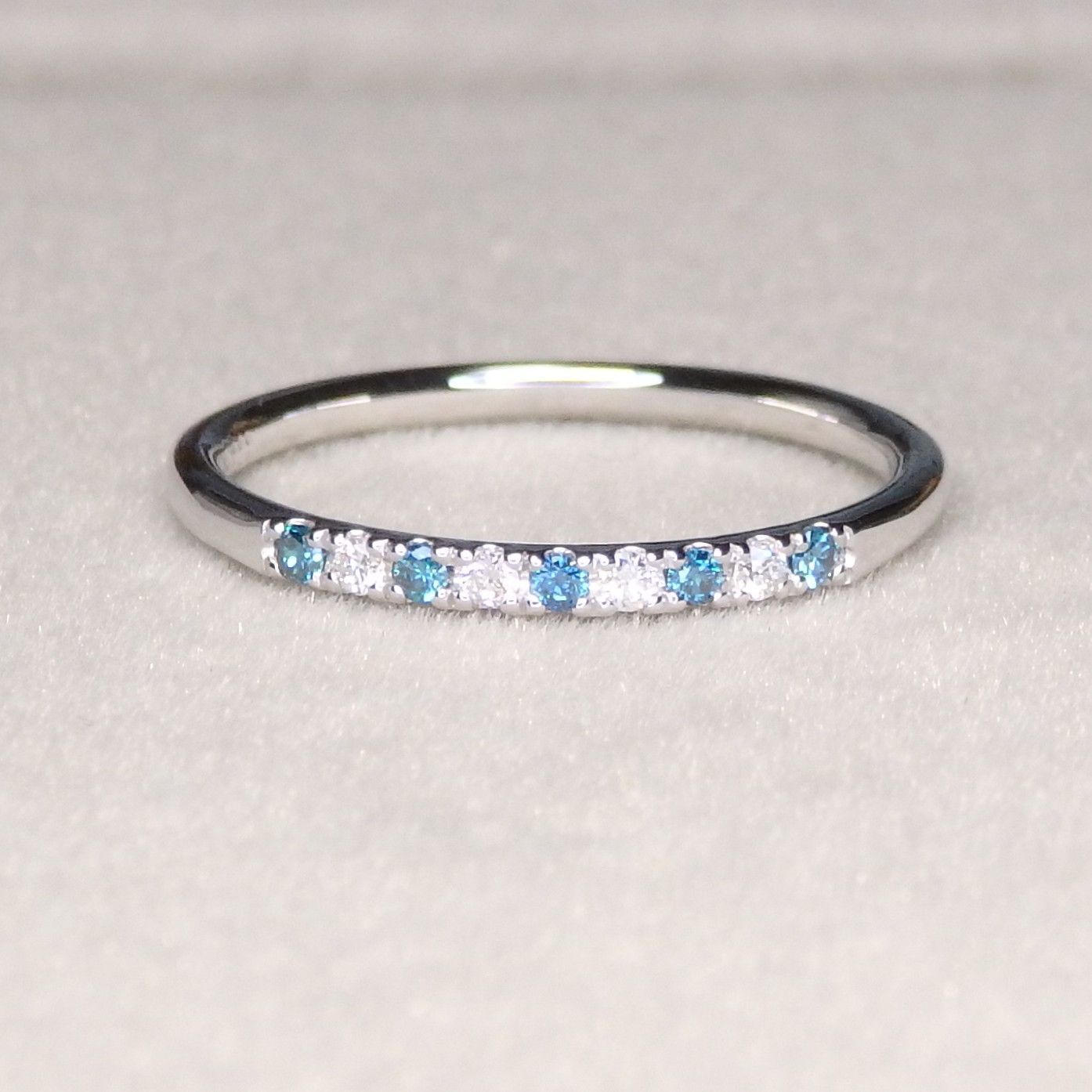 ブルーダイヤモンド リング Z5718 0.10ct プラチナPt トリート