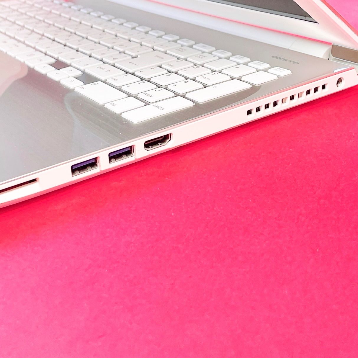 再入荷‼️初期設定済みですぐ使える❣️サクサク動く薄型ノート