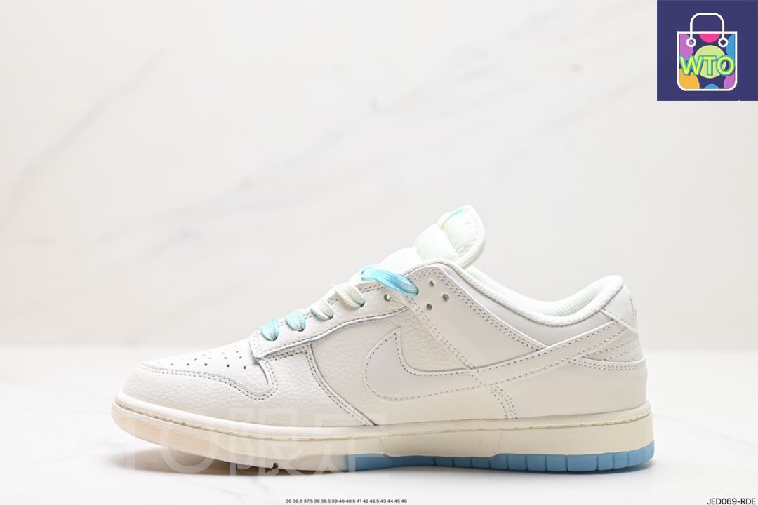 全新未使用Nike Dunk Low Supreme コラボ スケートボードシューズ