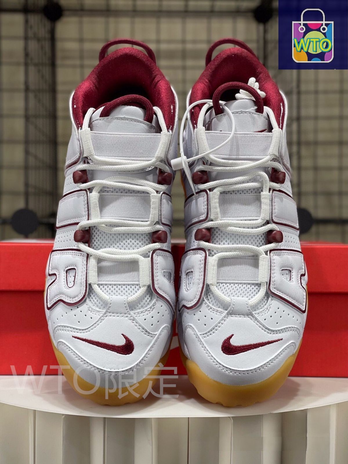 お値下げしました??即購入?? Nike Air more uptempo red toe 箱付