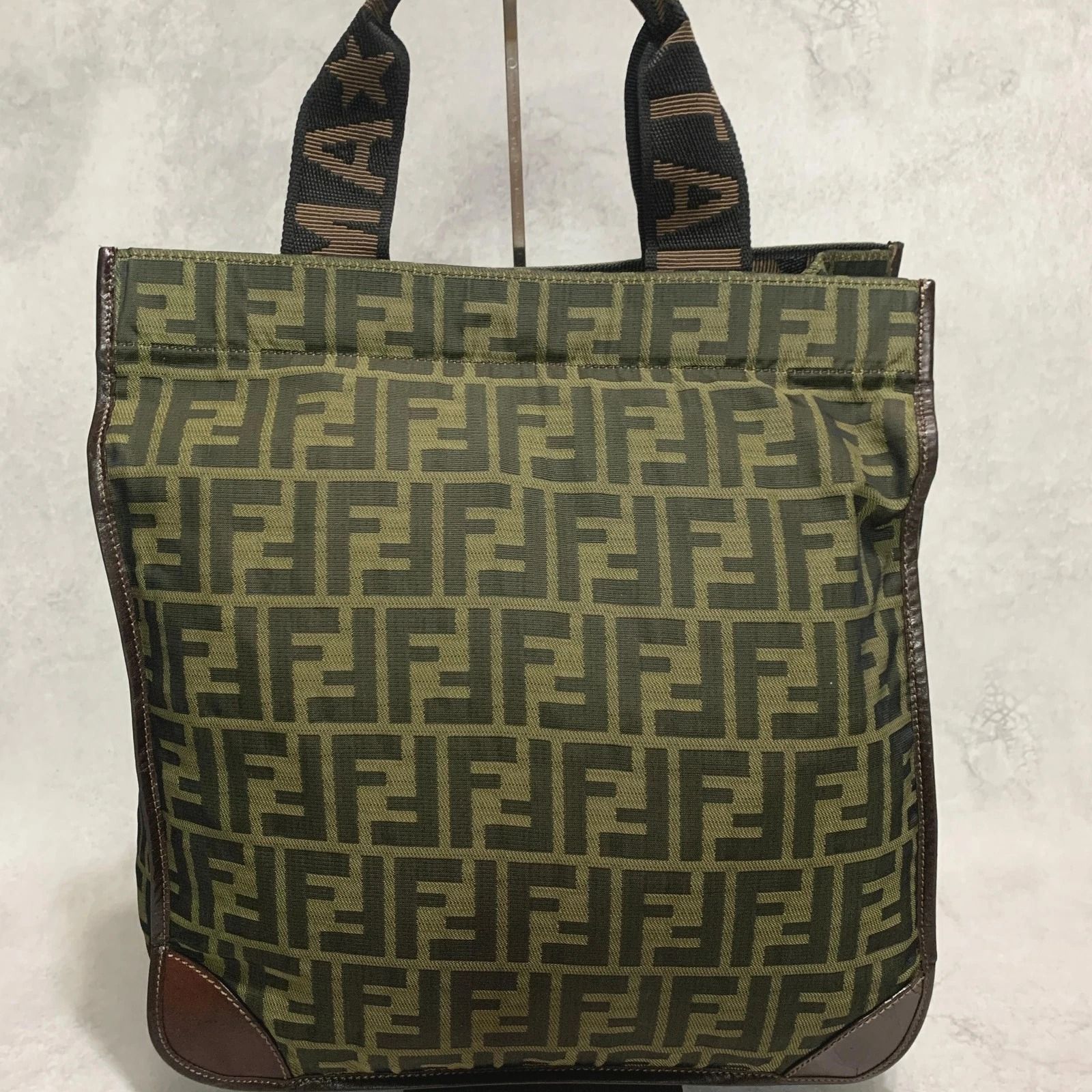 FENDI ハンドバッグ トートバッグ ズッカ FF キャンバス レザー