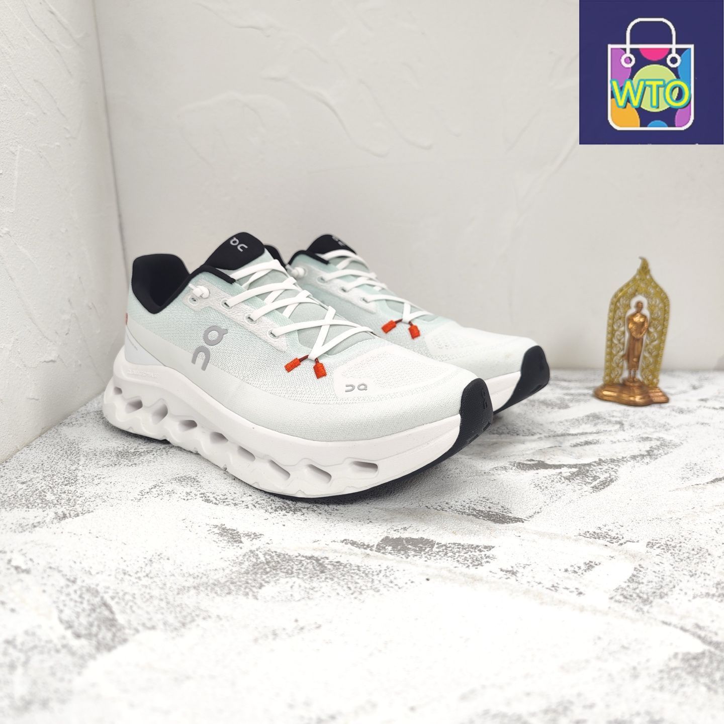 ★新品未使用★ON Cloudtilt（クラウドティルト）★男女兼用★25㎝ On オン クラウドティルト on Cloudtilt タウンユース 軽量スニーカー