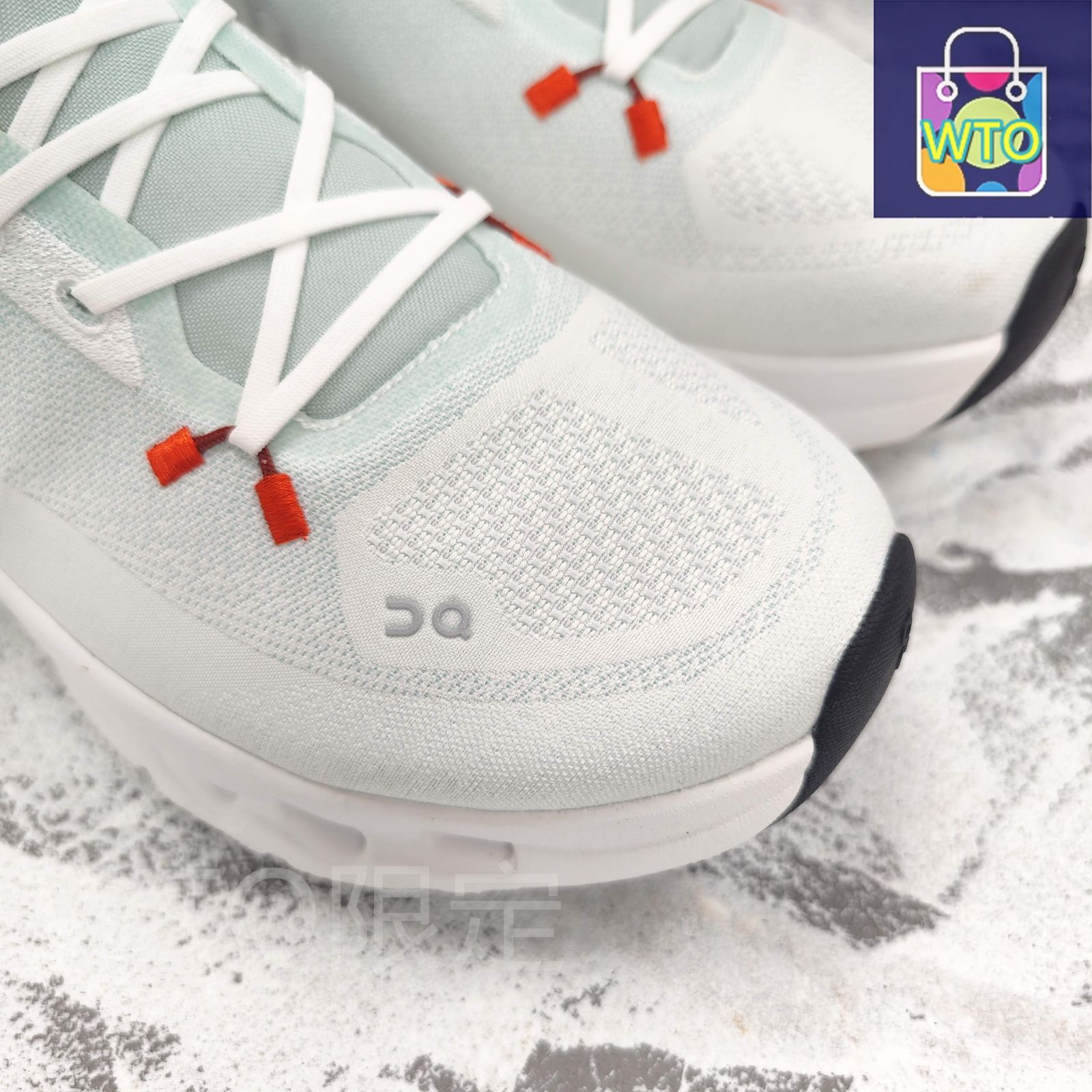 ON Cloudtilt（クラウドティルト）ホワイトブルー スニーカー 男女兼用