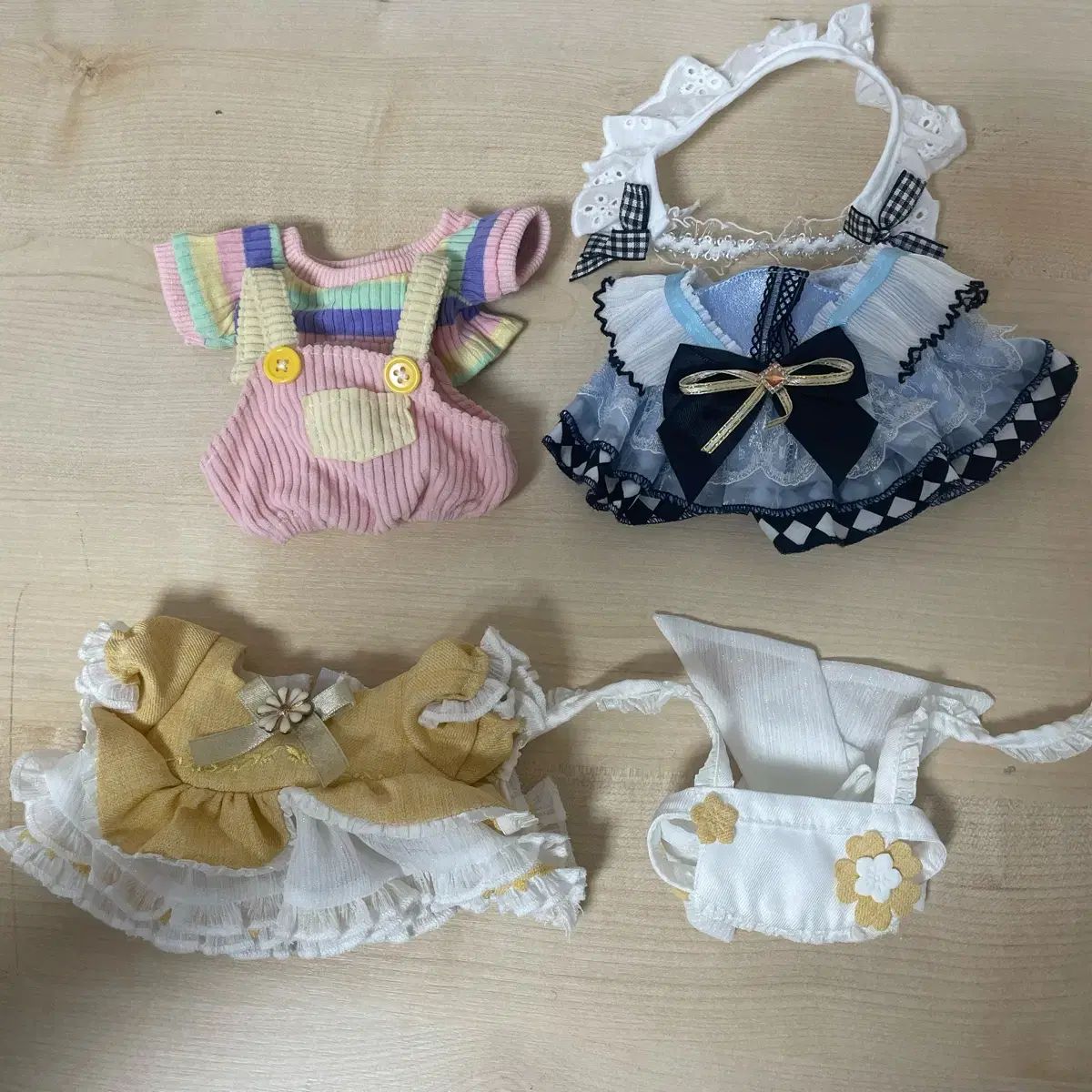 IU ジヘU 非 グッズ ぬいぐるみ 追加 服 3着