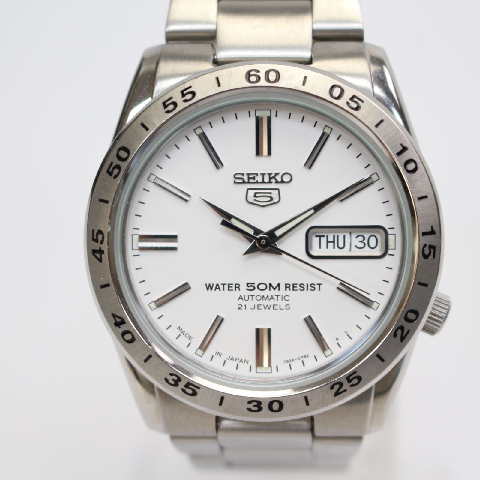 392)SEIKO セイコー5 自動巻き 50M防水 腕時計 SNKD97J1 ホワイト文字