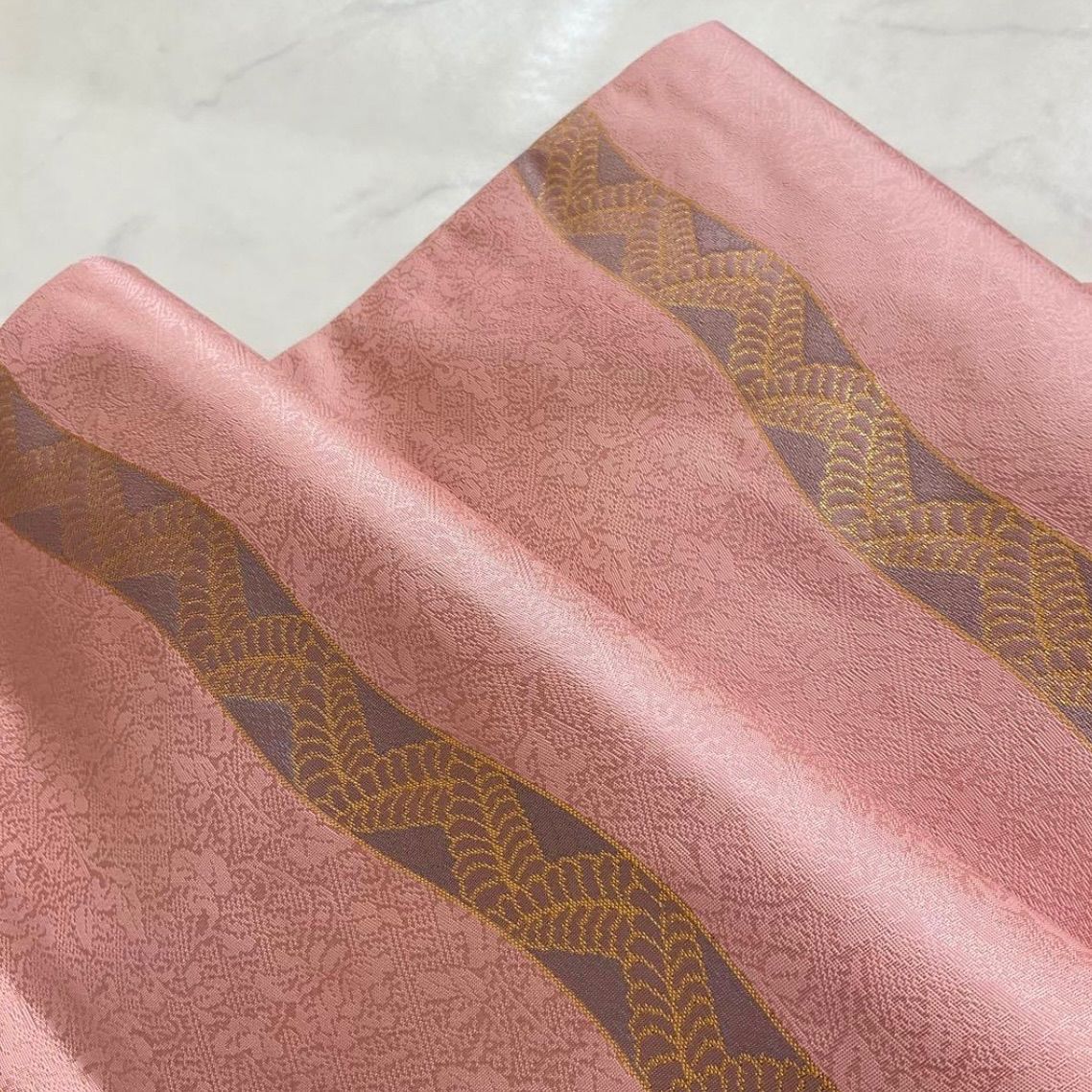 kimono+one◇kimonoarisa◇未使用同然◇最高級西陣織◇金糸◇九寸