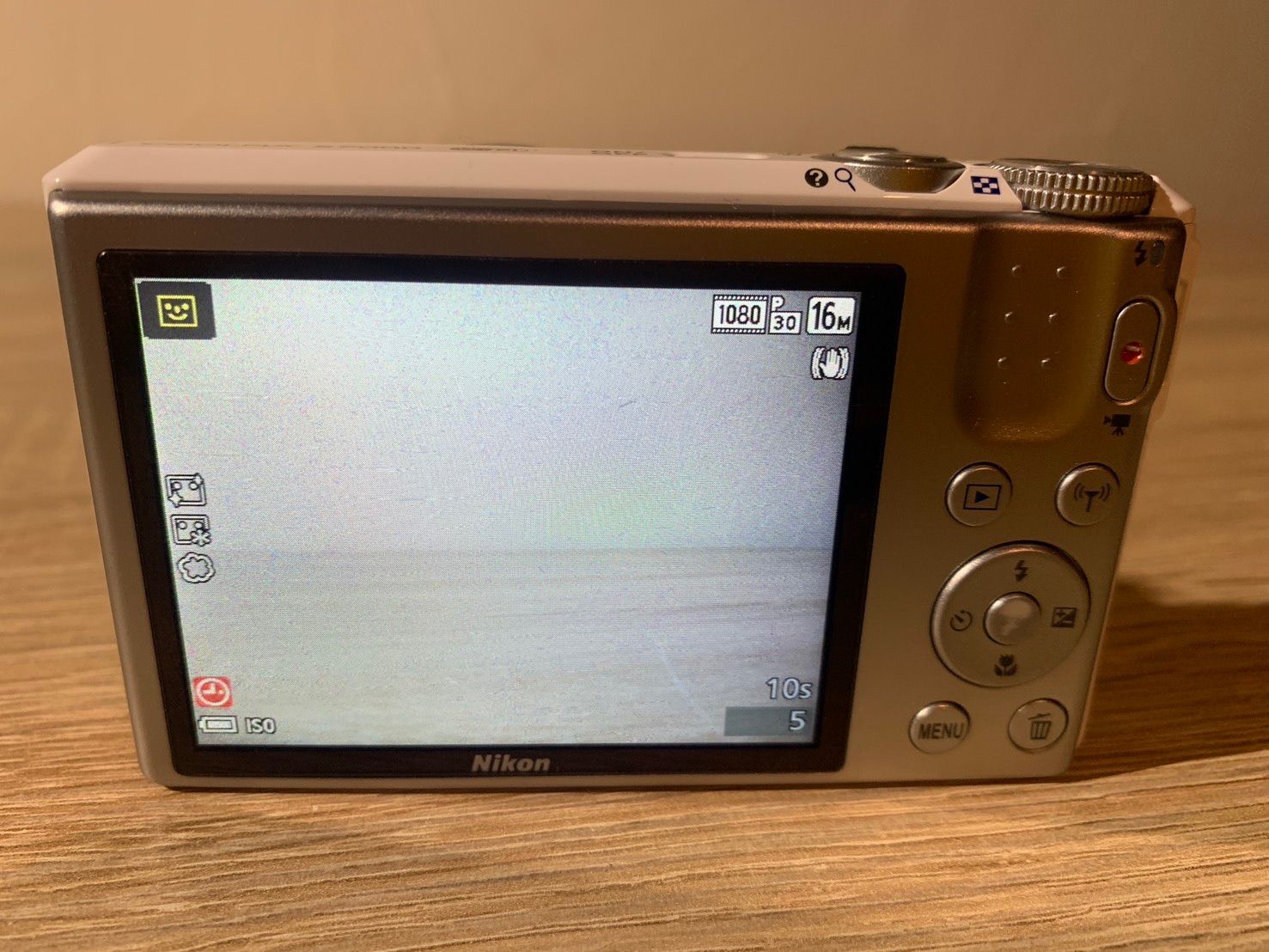 6713 Nikon COOLPIX S7000 ホワイト デジカメ - メルカリ