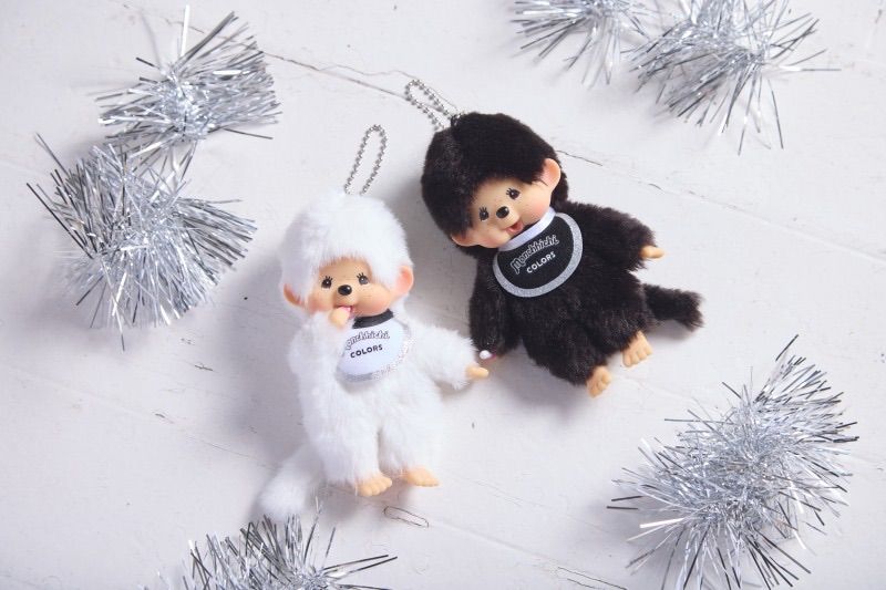 モンチッチ colors カラーズ ホワイト 白 マスコット キーチェーン