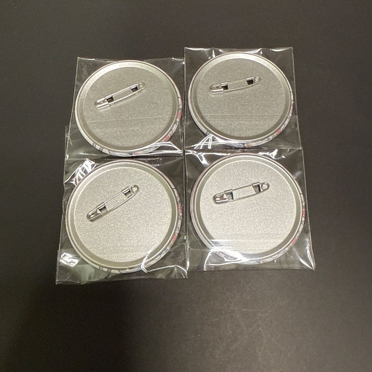 ART OF NIJISANJI 缶バッジ アンジュ・カトリーナ 4点まとめ売り