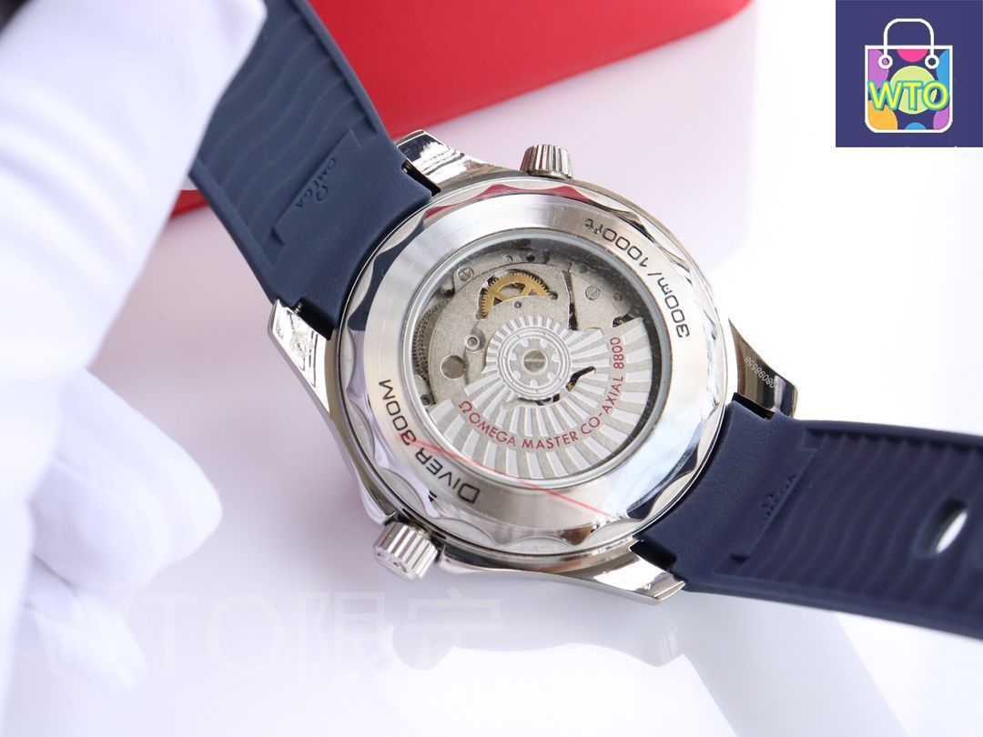 ご購入大歓迎です 新品未使用のomegaダイバーズウオッチです 自動巻き