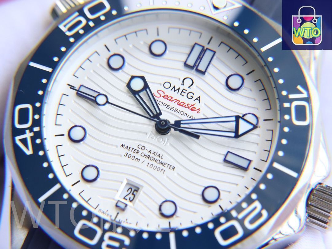 ご購入大歓迎です 未使用です オメガシリーズのダイバーズウオッチです