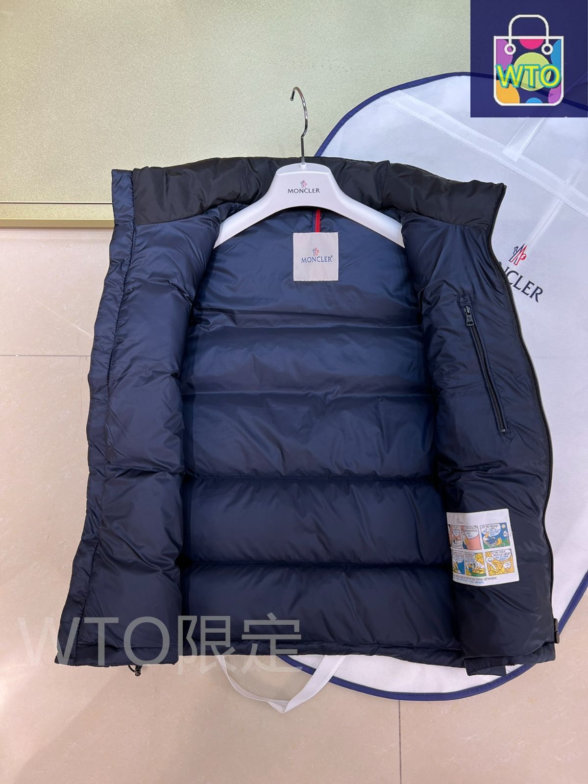 MONCLERモンクレール 濃い青色 新しいクラシックベスト｜本日限定特価