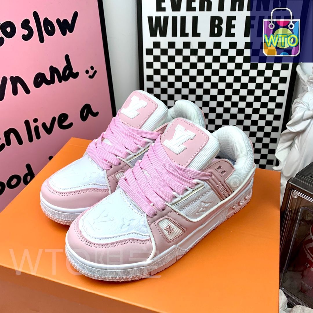 未使用 ヴィトン パイソン レザー ロゴ スニーカー ピンク LOUIS VUITTON Trainer レザーカジュアルロートップファッション