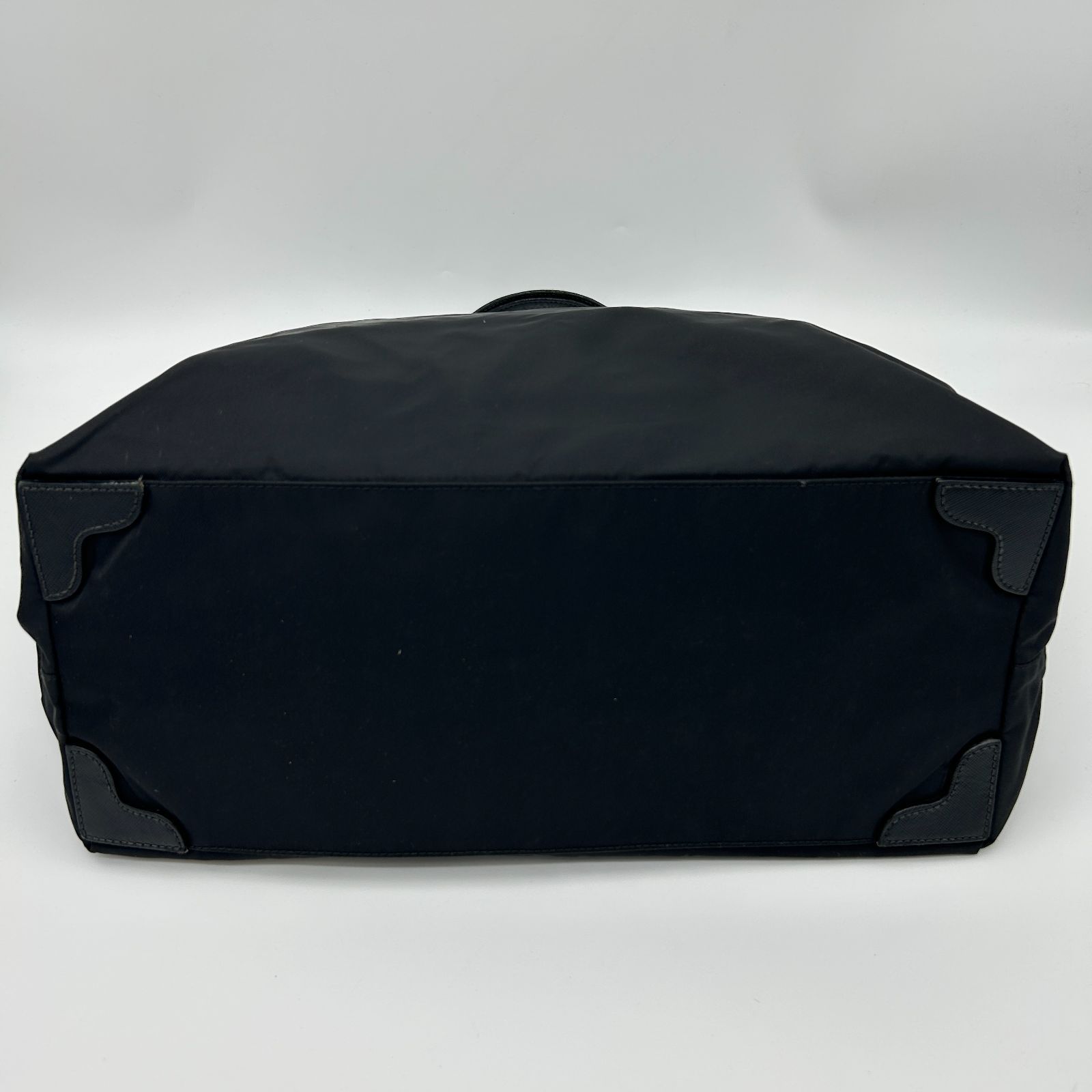 PRADA（プラダ）ショルダーバッグ ナイロン×レザー 三角ロゴプレート