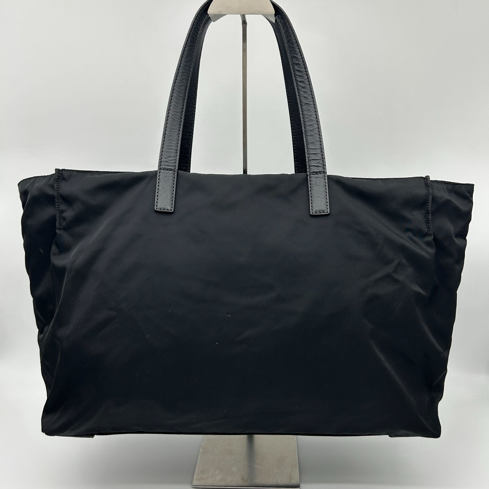 PRADA（プラダ）ショルダーバッグ ナイロン×レザー 三角ロゴプレート