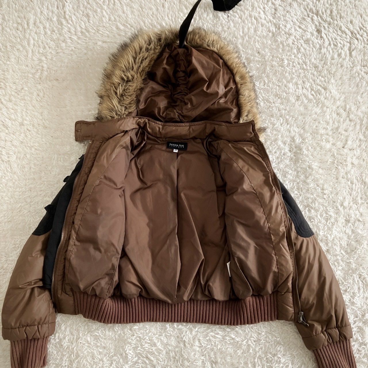 美品！PATRIZIA PEPEパトリツィアペペ ショートダウン 短丈 ファー