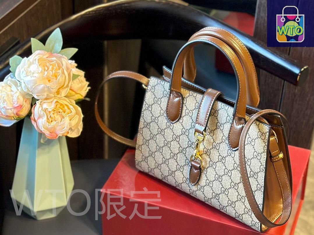 Gucciグッチの華やかでエレガントなオールドパターントートバッグ