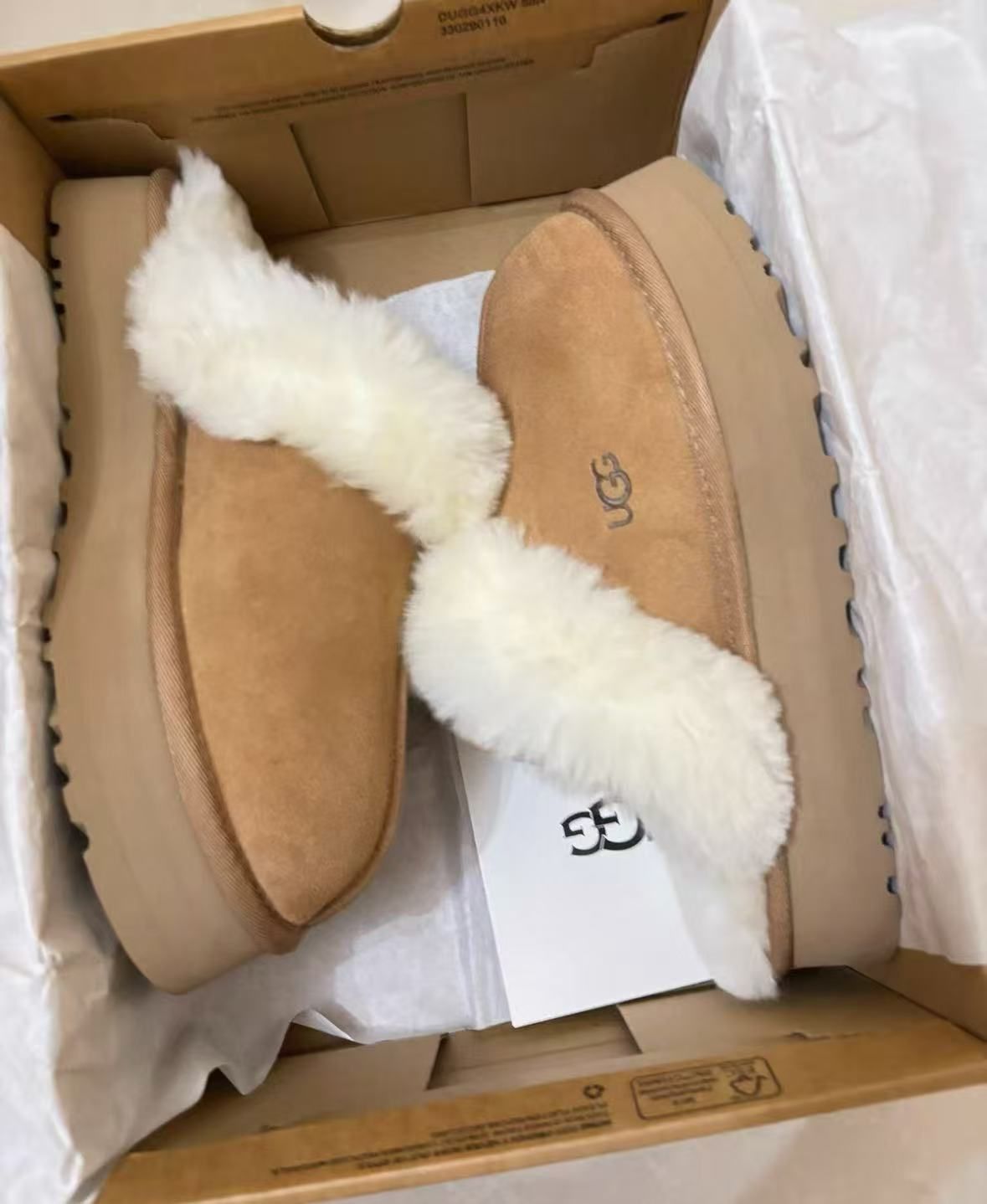 美品】UGG スリッパ ブラウン ふわふわファー付き - メルカリ