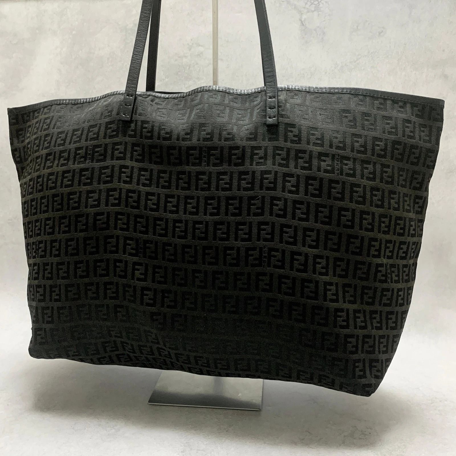 FENDI トートバッグ ハンドバッグ ズッキーノ FF キャンバス 黒 レザー