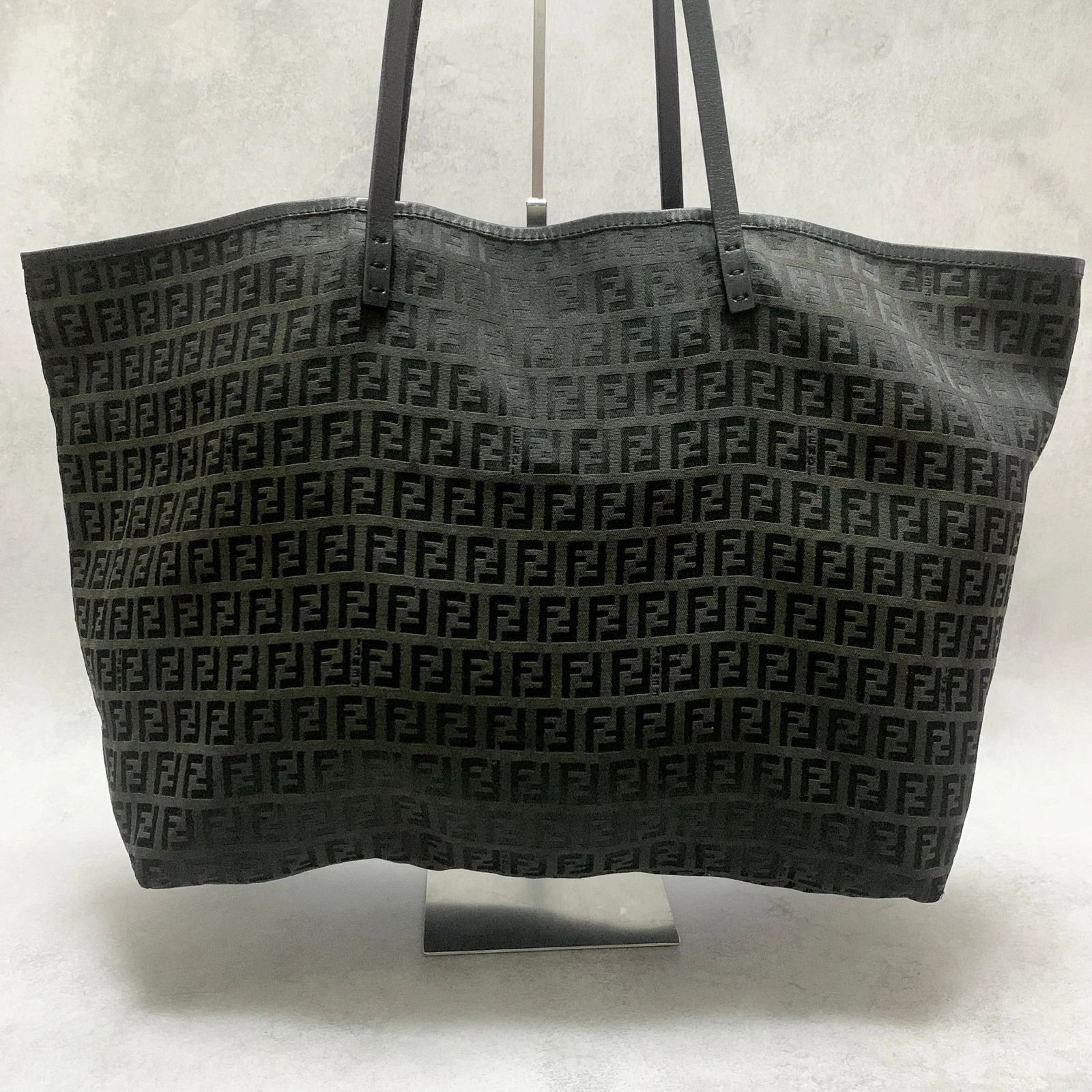 FENDI トートバッグ ハンドバッグ ズッキーノ FF キャンバス 黒 レザー