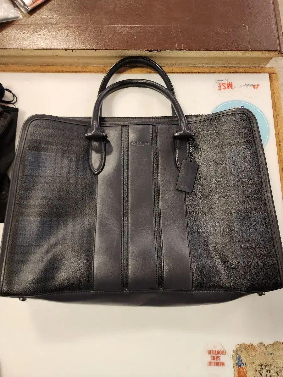 新品NIKE Dunk Low Big Kids' Shoes 22.5cm für Neuer Air Jordan 1 Mid mit waldgrünem und marineblauem Farbschema