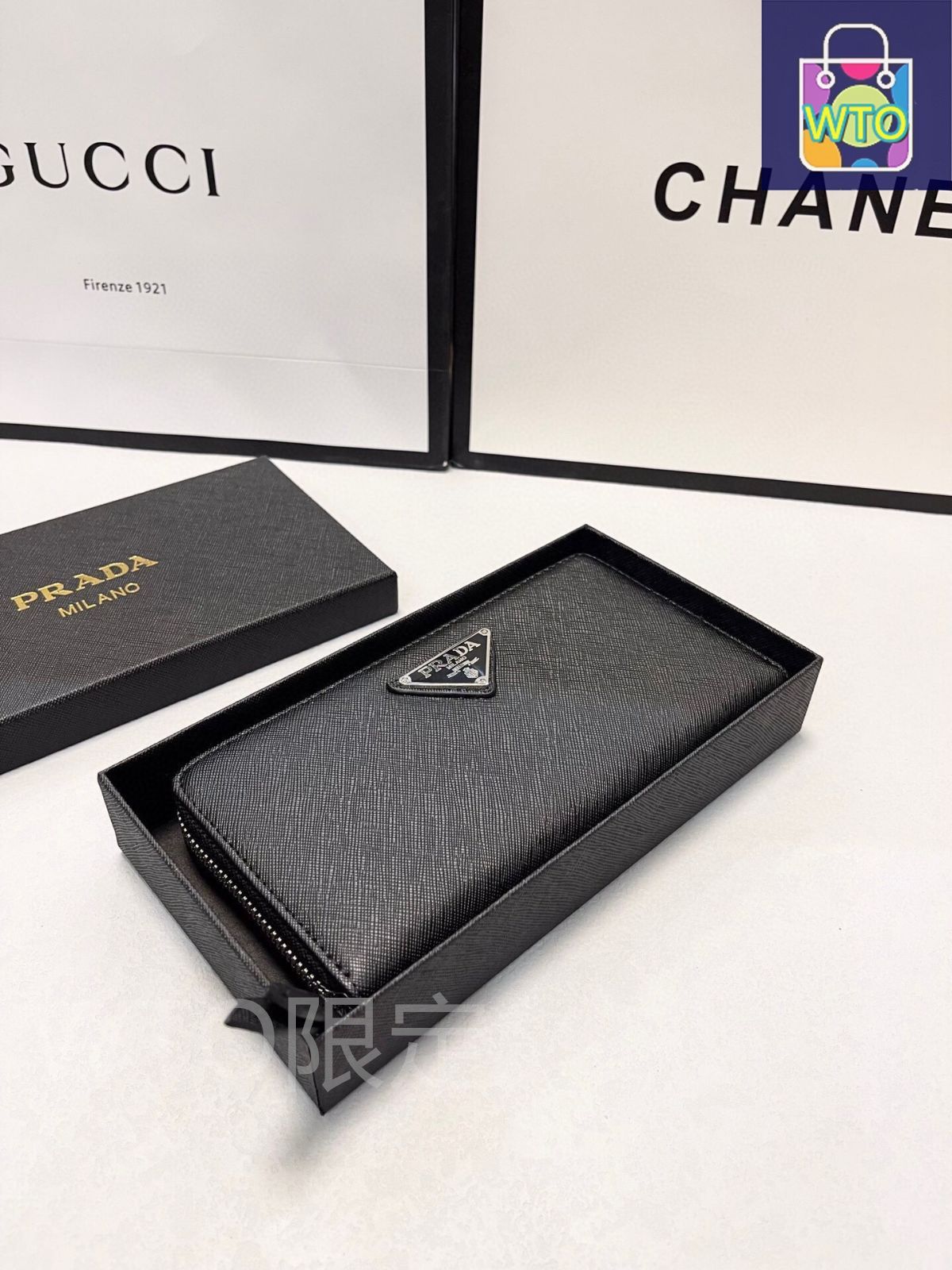 PRADA サイフ PRADA財布/革財布、両用パスケース財布、男女兼用[本日特価|新品未使用