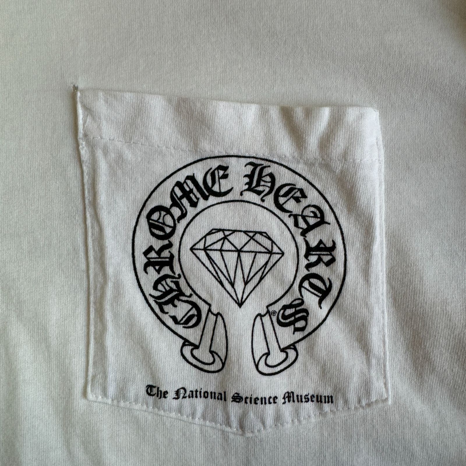 CHROMEHEARTSMクロムハーツ ホースシュー スクロールラベル Tシャツ CHROME HEARTS クロムハーツ スクロールラベル バックホースシュー