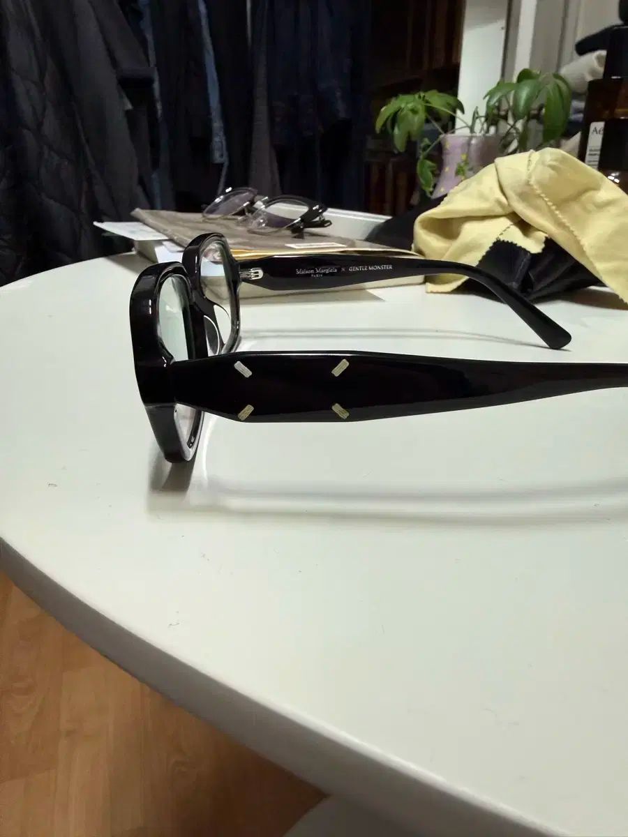 大聖寺伊万里 釣鐘型金彩鳳凰色絵割れニューありません 江戸末期明治