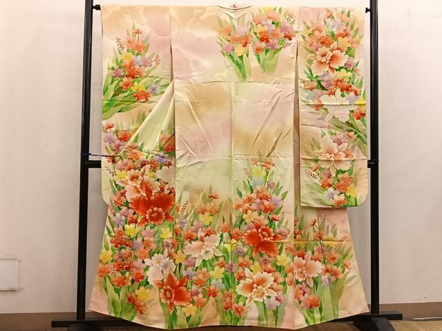 平和屋着物○豪華振袖 御所車花文 暈し染め 金彩 金通し地