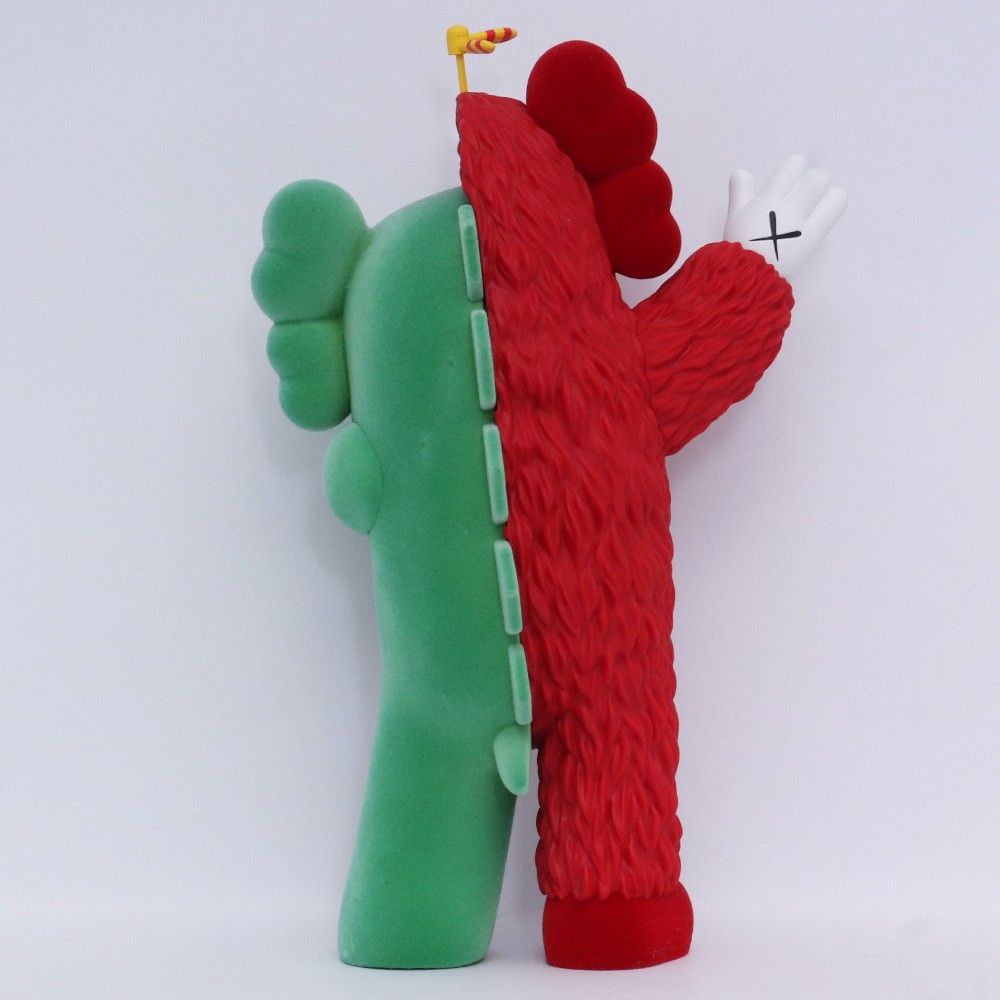 KAWS KACHAMUKKU ORIGINAL Figure レッド グリーン - メルカリ