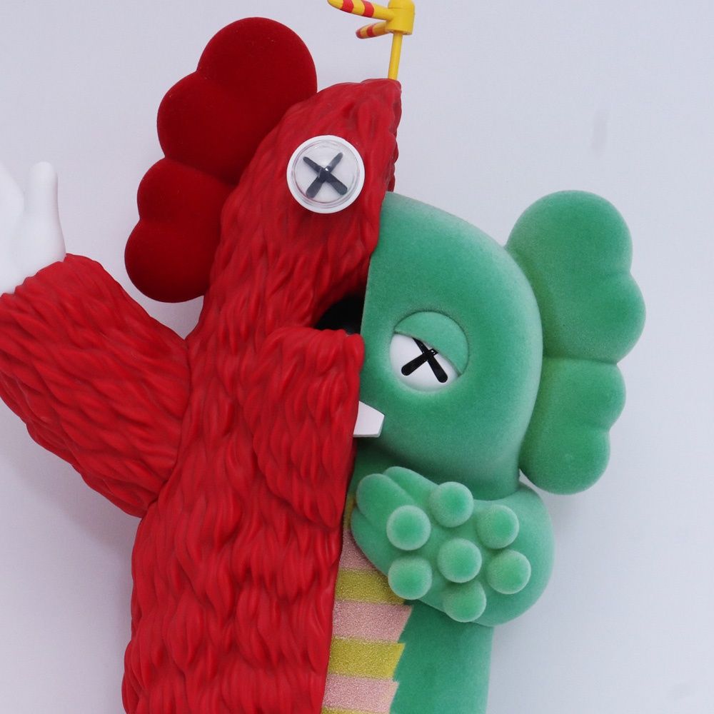 KAWS KACHAMUKKU ORIGINAL Figure レッド グリーン - メルカリ