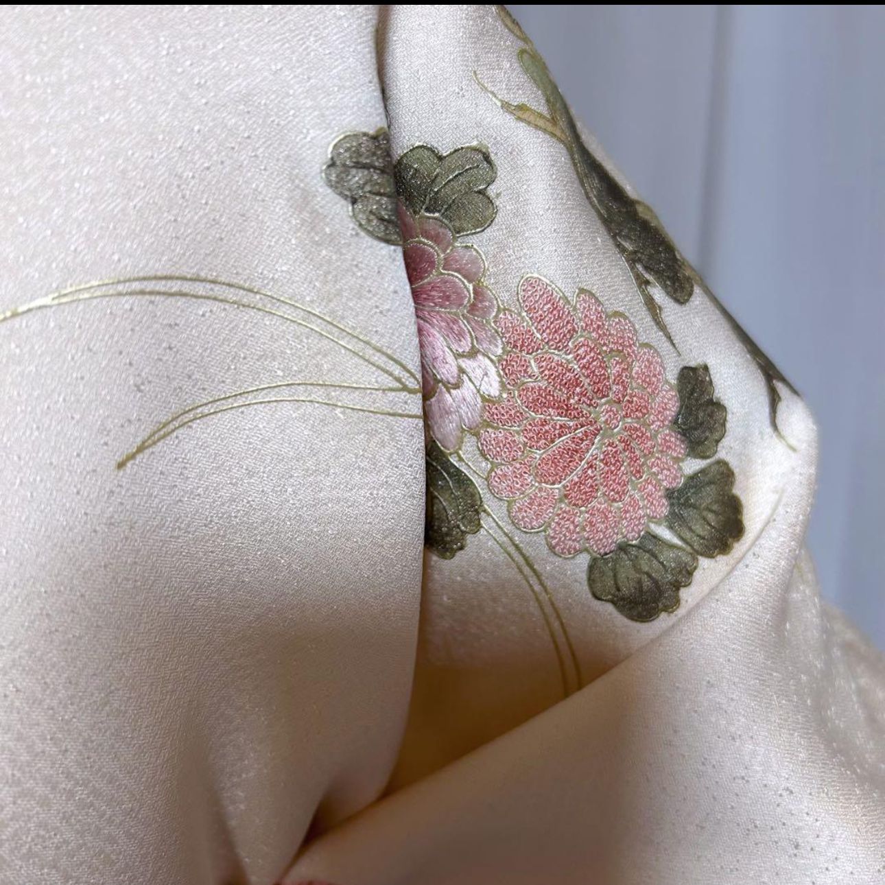 美品 高級 訪問着 正絹 袷 汕頭刺繍 蘇州刺繍 相良刺繍 中国刺繍 ピンク 美品 高級 訪問着 正絹 袷 汕頭刺繍 蘇州刺繍 相良刺繍 中国刺繍 ピンク