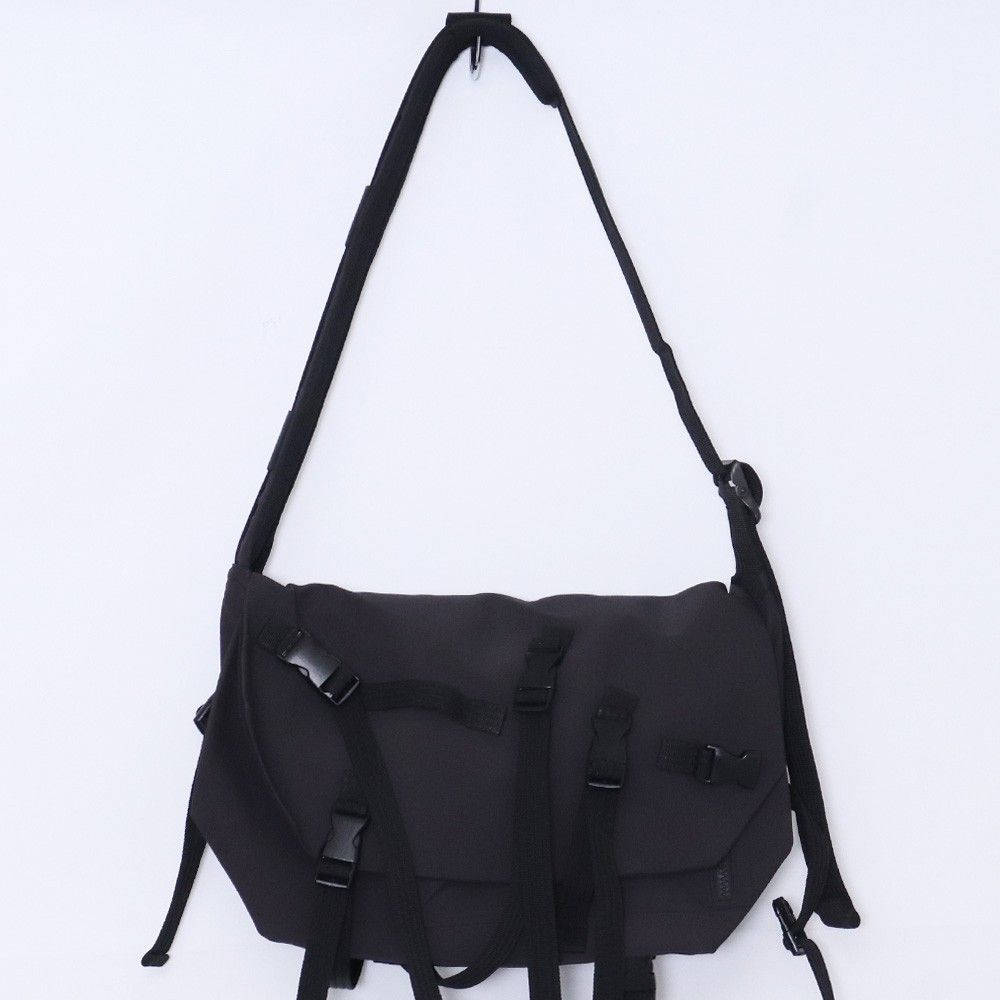 THE VIRIDI-ANNE × MACROMAURO コラボレーションメッセンジャーバッグ