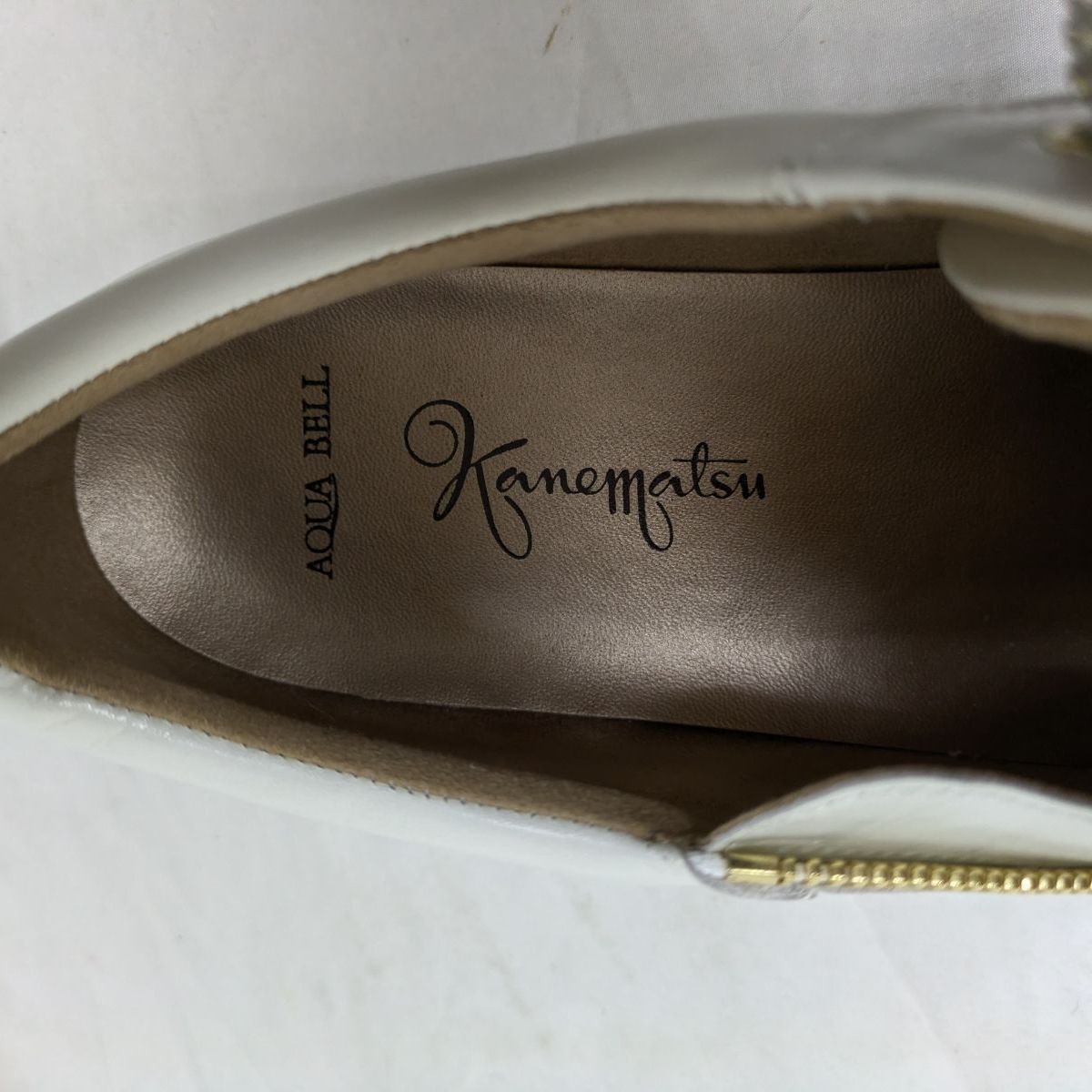 極美品！ 銀座かねまつ スニーカー 24.5cm ホワイト レザー アクアベル