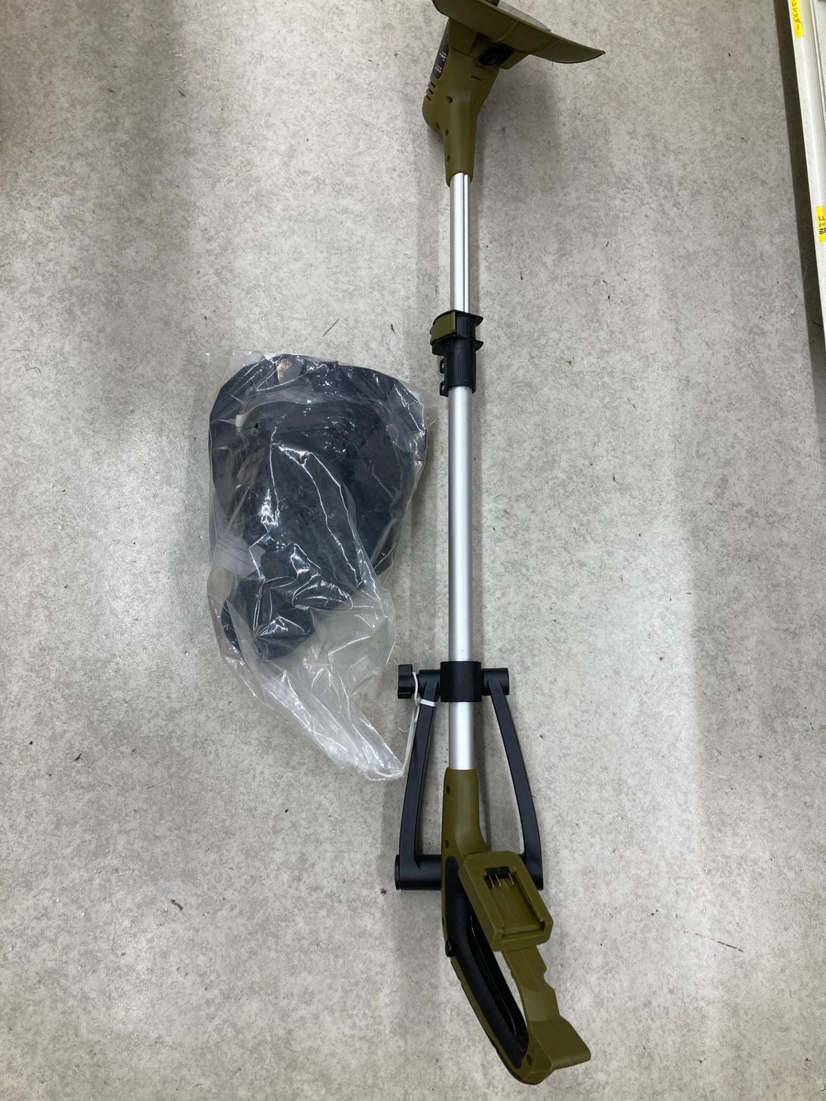 ショップ 【品】【0921】DCM 18V充電式草刈機 ITYB6246RR80