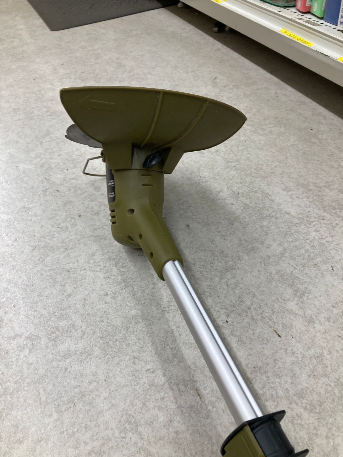 ショップ 【品】【0921】DCM 18V充電式草刈機 ITYB6246RR80