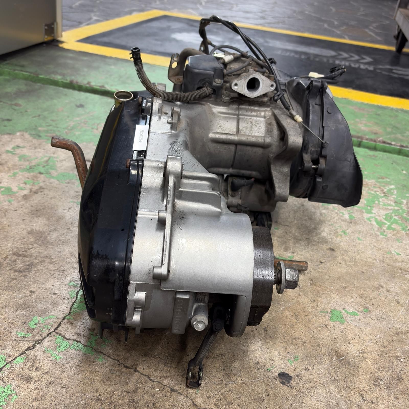 スズキ　アドレスV100 エンジン SUZUKI アドレスV100 CE13A エンジン 始動確認済 スズキ - メルカリ