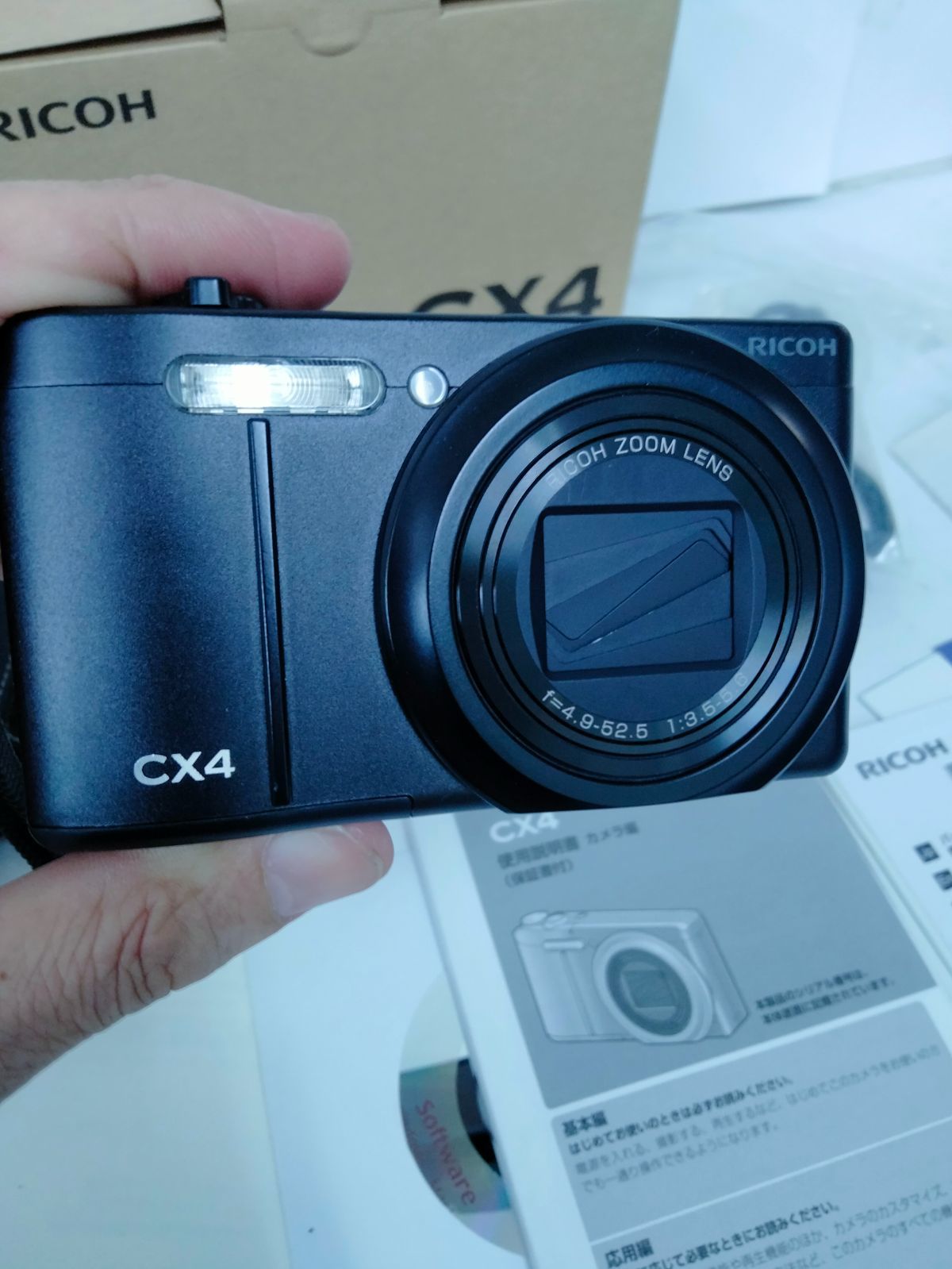 RICOH CX4 コンパクトデジタルカメラ ブラック 1000万画素 通電起動