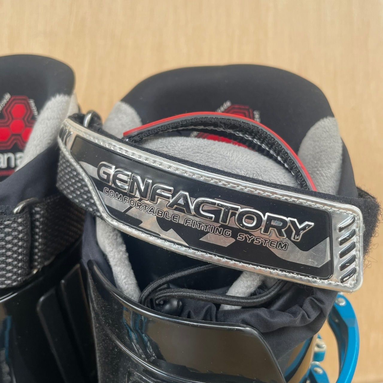 ゲンファクトリー スキーブーツ サイズ：7 (25cm相当) - メルカリ