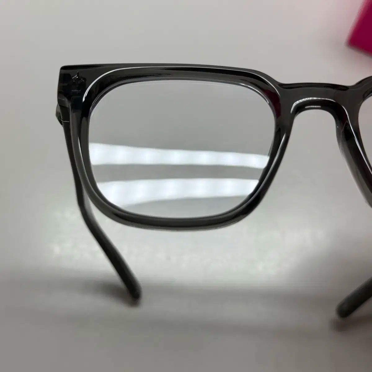 小物 GENTLE MONSTER Ojo GC9 gray clear Ojo GC9 2.500k Discover the