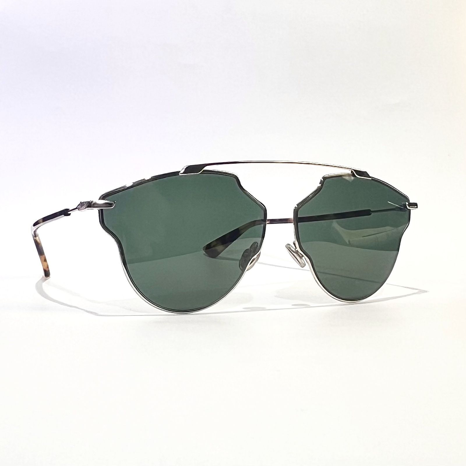 新品未使用 DiorSOREAL ディオール サングラス シルバー×グリーン Dior ディオール サングラス DIORSOREALPOP 3YG/QT シルバー グリーン