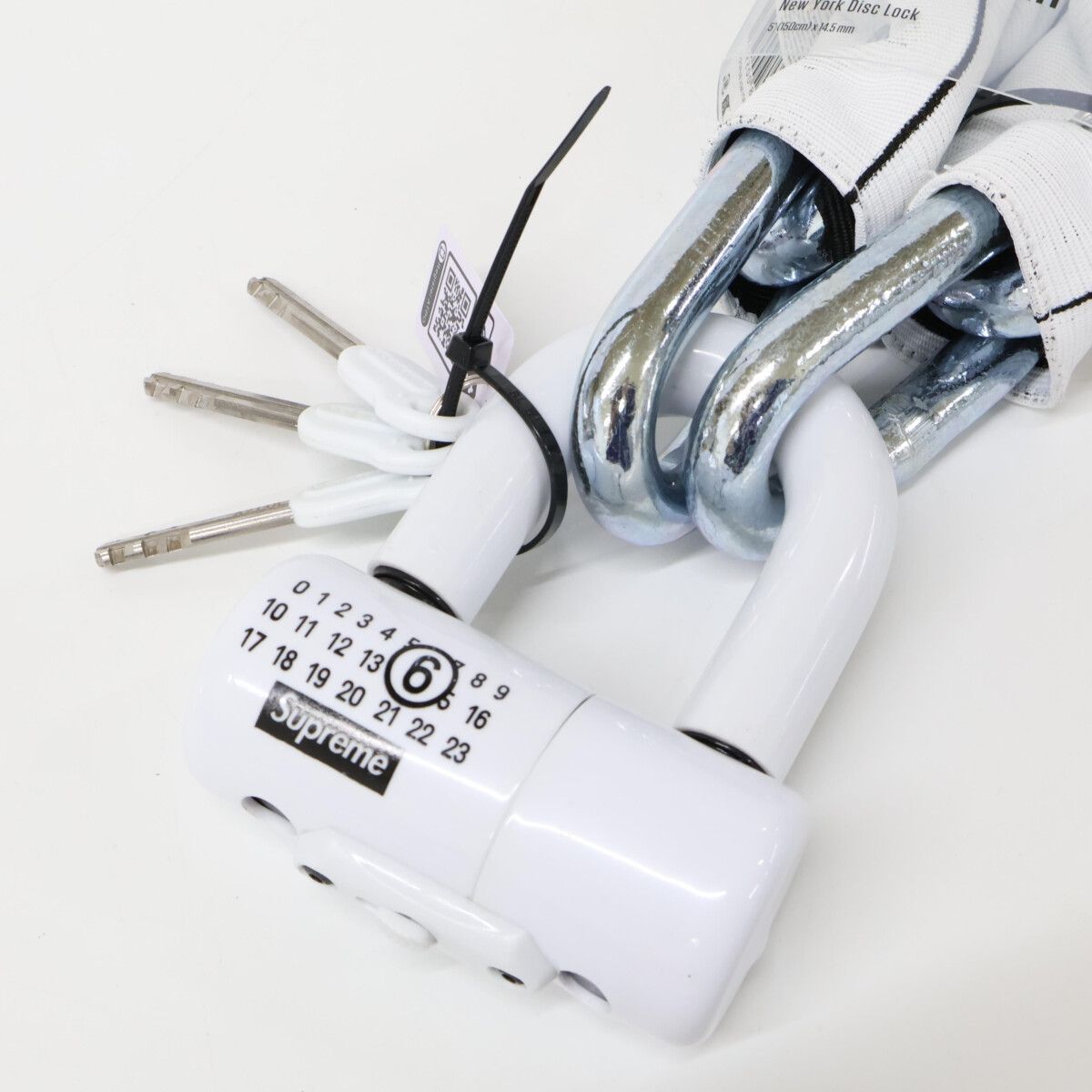 Supreme シュプリーム x MM6 Maison Margiela Kryptonite Chain + Disc