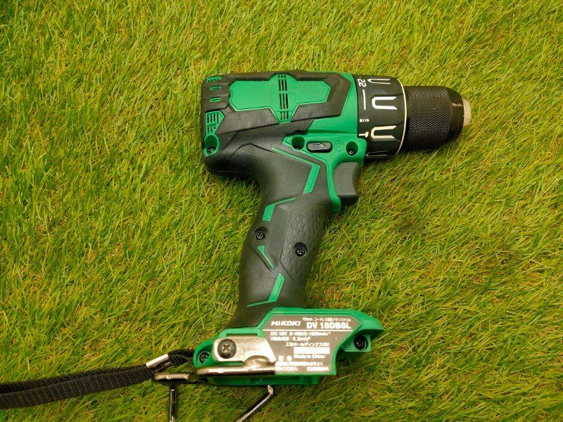 HiKOKI 旧日立工機 18 V コードレス振動ドライバドリル 充電式 蓄電池 充電器 NN 本体のみ